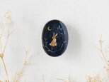 ペンダントブローチT33/茶色いうさぎの画像