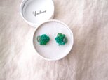 【天然石の刺繍ピアス】chrysoprase × aventurine