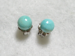 （1点もの）スリーピングビューティーターコイズのスタッドピアス（5mm・チタンポスト）