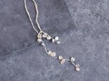【送料無料】Flower petal necklaceの画像