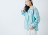 【30% sale】enrica cottonsilk blouse gardeniableu / botanical dyeの画像