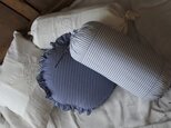 筒形白地ストライプクッション中材付きの画像