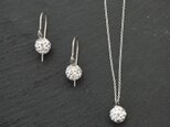 Swarovski Crystal Ball Necklaceの画像