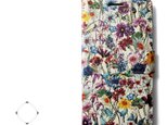 【両面デザイン】 iphoneケース 手帳型 レザーケース カバー（花柄×ブラック）ワイルドフラワー　ボタニカルの画像