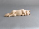 お昼寝マリー　木彫りの猫の画像