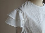 白のワッシャーのチューリップスリーブプルオーバー【T様注文のお品】の画像