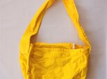 newspaper bag yellowの画像