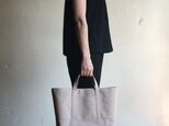 BIG TOTE ochre (オークル)の画像