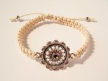 flower charm bracelet (natural)の画像