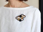 ＜再販＞オートクチュール刺繍ブローチ　ハチミツのアリスの画像