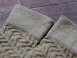 Leaf silk socks マリーゴールド染めーグリーン系の画像