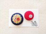 ★くるみボタンブローチ★の画像