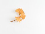 Corsage : 秋いちょうの葉 (キャメル)の画像