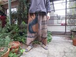 2018秋の装い☆濃いめの柿渋染で秋に着たいサルエルパンツ♪楽しいリメイクパンツの画像