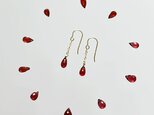 しずく ガーネット 赤い ピアス 14KGF 1月誕生石 の画像