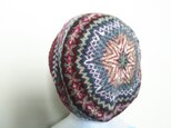 手紡ぎ毛糸の模様編みベレー帽【海老茶・紫系】の画像