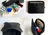 【3way】シーン・コーデ・鞄・バッグを選ばない 高級感ある光沢素材 上品 きれいめ シックな黒＊薄型スクエアポーチ《2タイプ》の画像