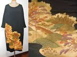 着物リメイク♪梅・松・花模様が素敵なアンティークの留袖ゆったりワンピース♪ハンドメイド♪の画像