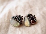 【天然石の刺繍ピアス】labradorite × pearl