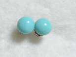（１点もの）アリゾナ・キングマンターコイズのスタッドピアス（6mm・チタンポスト）
