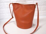 ★ハンドメイド★日本製★ソフト・牛革★底円形・バケツ型★斜め掛け（肩掛け）ショルダーバッグ★スマホ専用ポケット★オレンジチャ色★