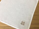 ドロンワーク｜手刺繍仕立てのハンカチの画像