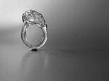 こぼれないアロマリング -Distorted Ice- 歪み YuGaMi　指輪の画像
