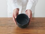 【6月下旬お届け】切立湯冷まし　黒　焼き締めの画像