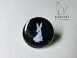 《order》ピンバッチ/白いうさぎの画像