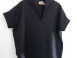 ショールカラーのシンプルブラウス（ブラックリネン）