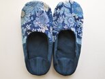 薄型 ルームシューズ バブーシュ スリッパ 夏の花 ブルー･ネイビー コットン リネン Aの画像