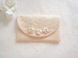 フラワーモチーフ付きレースのエレガント懐紙入れ