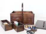 趣味の道具箱がインテリアに『ふた付きソーイングボックス』 No.1926の画像