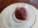 苺のブローチ  k様オーダー品の画像