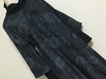 着物リメイク　2L~3L寸法の七分袖コクーンワンピース　　十日町紬の画像