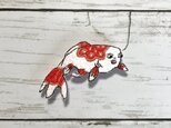 手刺繍浮世絵ブローチ＊歌川国芳「似たか金魚」よりの画像