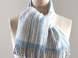 手織り　かすり染め糸のミニマフラー（ブルー）の画像