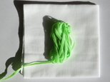 手作りマスク応援キット　蛍光黄緑色　巾着袋の製作にも　晒生地とウーリースピンテープの画像