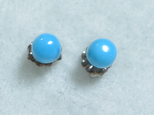 （１点もの）高品質・スリーピングビューティーターコイズのスタッドピアス（5mm・チタンポスト）