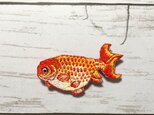 手刺繍日本画ブローチ＊栗本丹州「博物館魚譜」の金魚（らんちゅう）の画像