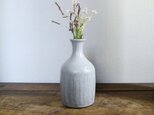 櫛目の花瓶（白釉）の画像