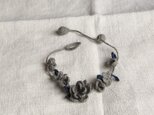 【 　フルール　 】 花のブレスレット　グレー