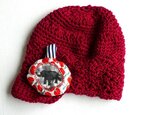 赤クローシェ帽の画像