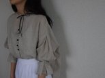 French linen blouse(予約販売）の画像