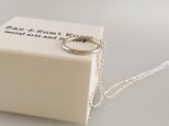 ◇鎚目のついた銀のリングペンダント◇silver ring pendant with chainの画像