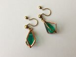 ノンホールピアス No.385エメラルドグリーン