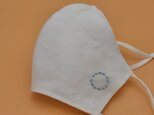 刺繍❁麻×ソフトさらしのおしゃれ立体マスク（調節ゴム・ポケット付き）の画像