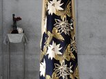 着物リメイク 浴衣のロングワンピ/ゆとりのM/蝶と花の画像
