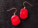 【再入荷】送料無料【K14gf】赤珊瑚のひとつぶピアス/redcoral・nuggetの画像