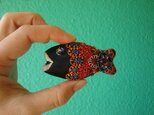 魚ブローチ